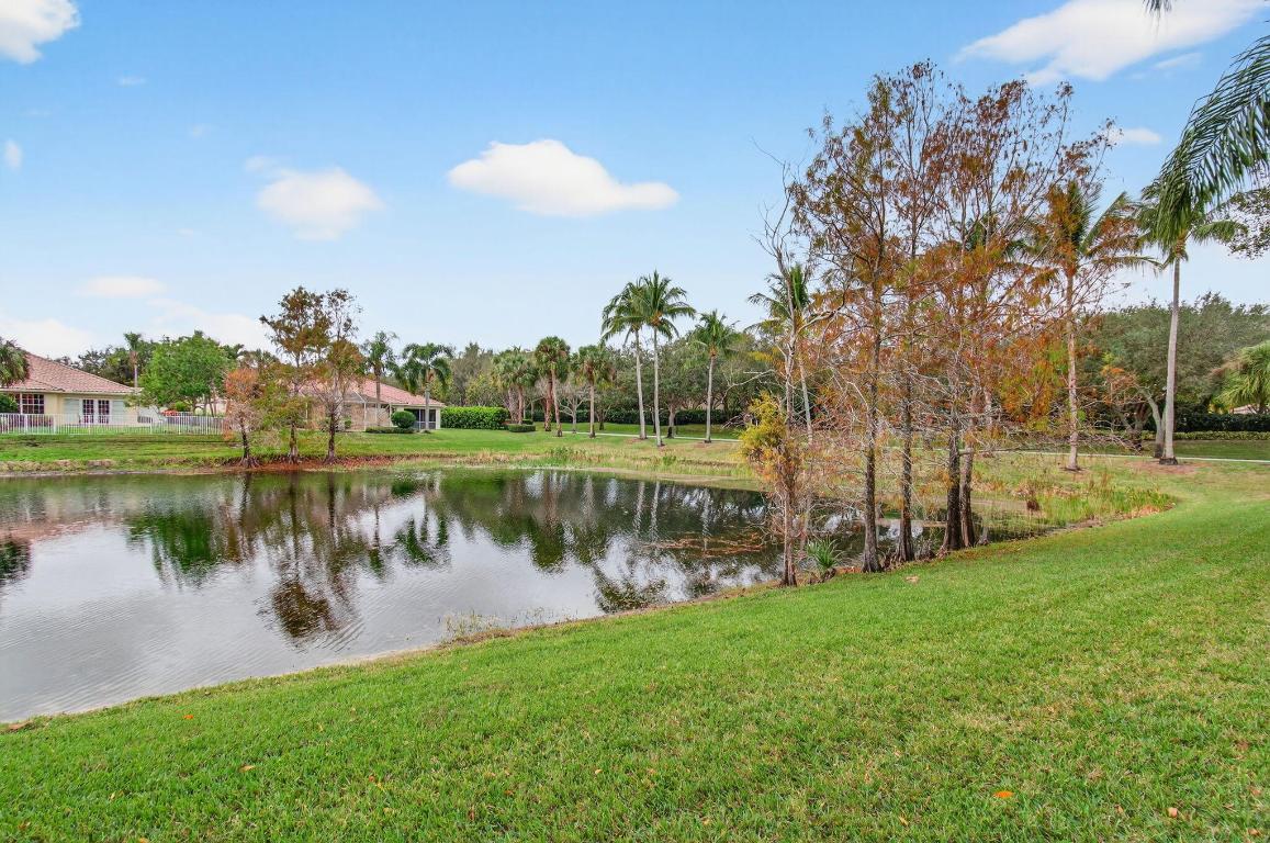 VILLAGEWALK OF WELLINGTON 1 - Residential