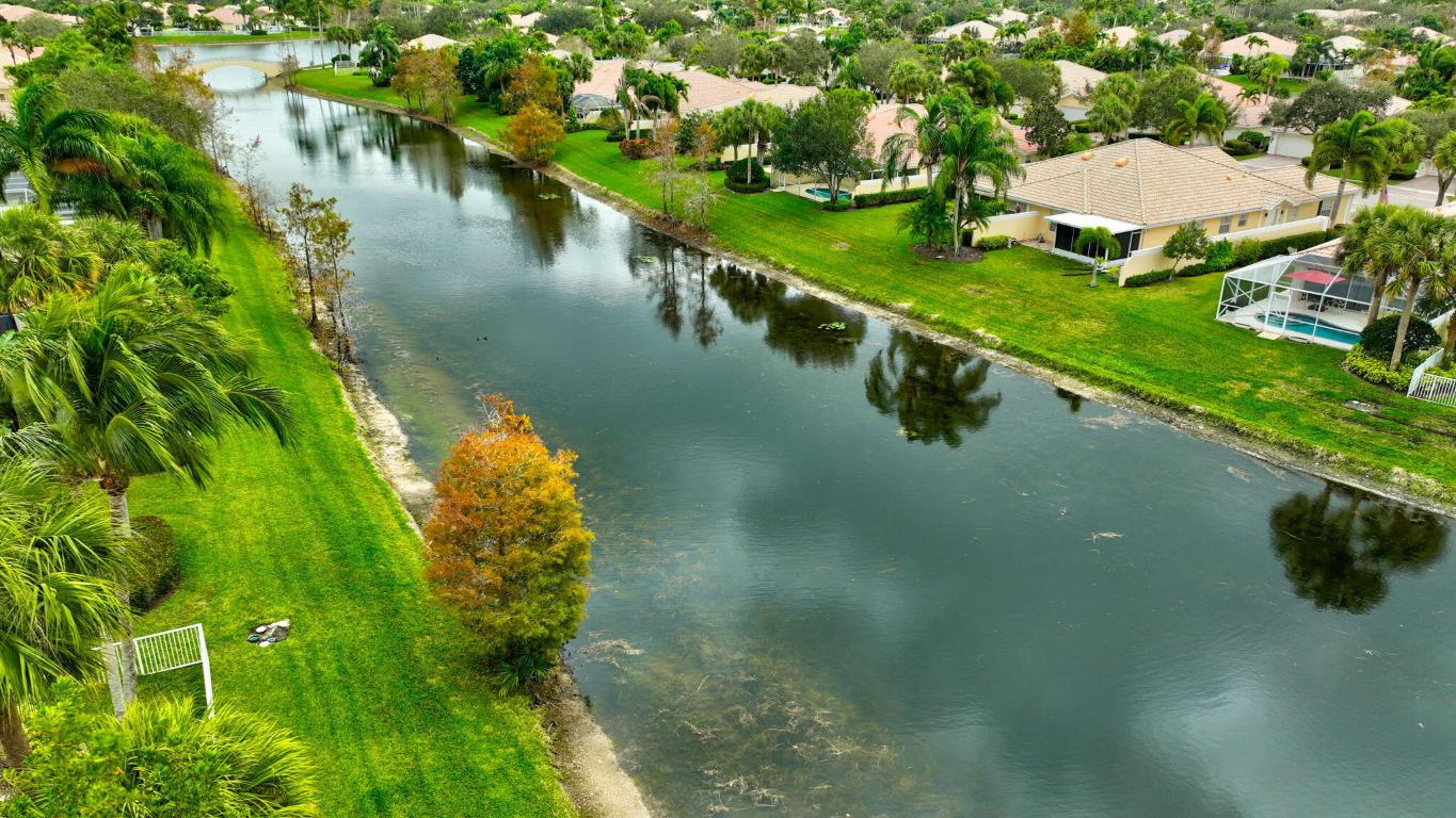 VILLAGEWALK OF WELLINGTON 1 - Residential