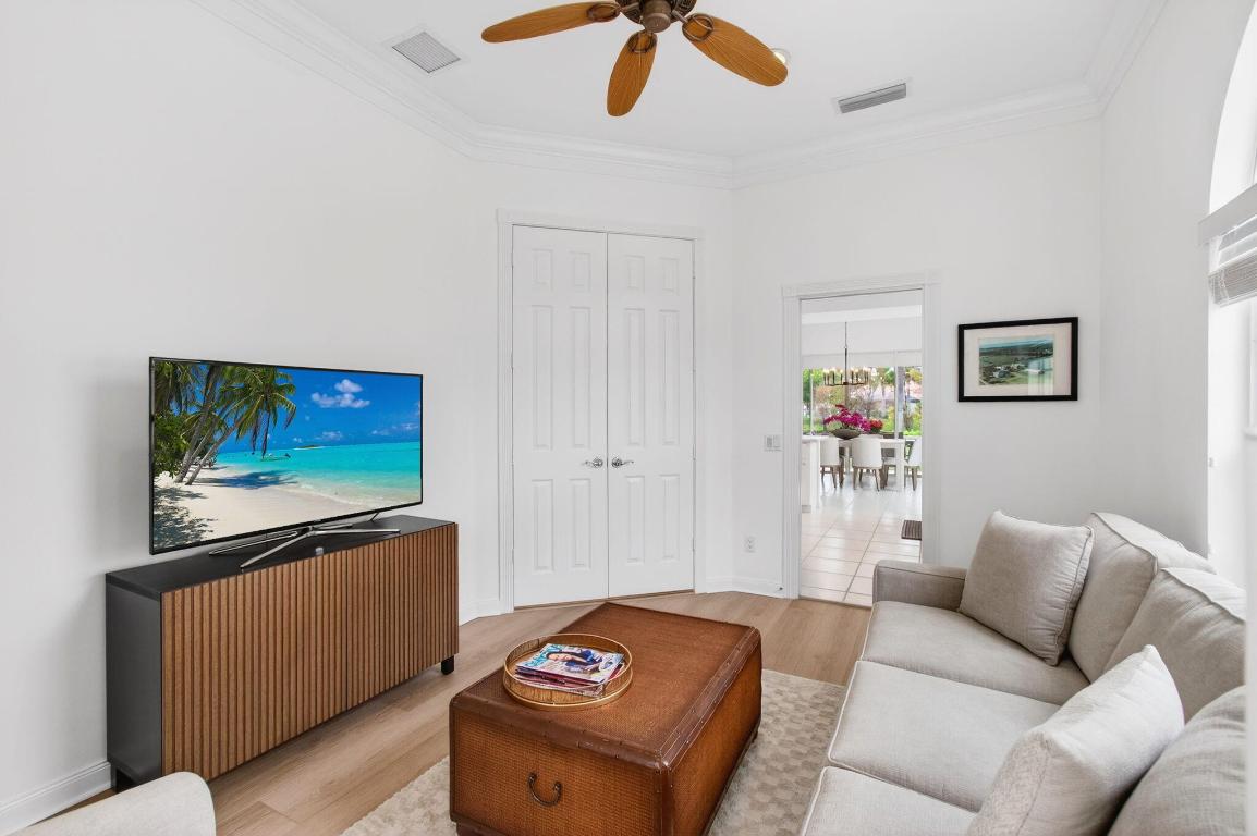 VILLAGEWALK OF WELLINGTON 1 - Residential