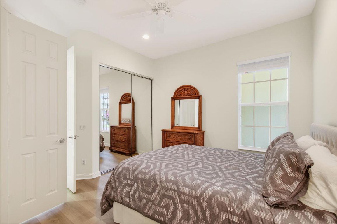 VILLAGEWALK OF WELLINGTON 1 - Residential