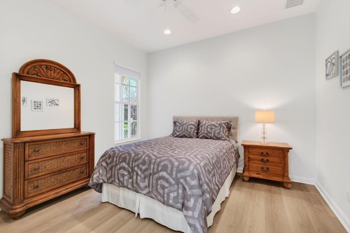 VILLAGEWALK OF WELLINGTON 1 - Residential