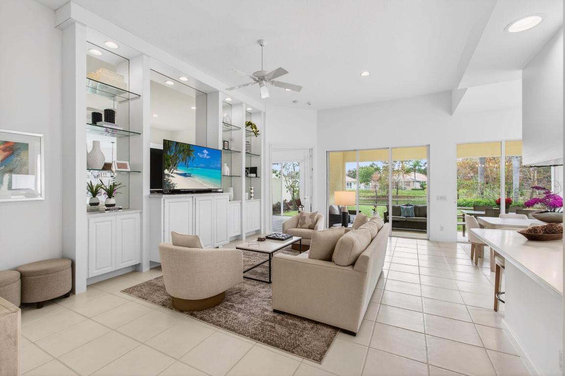 VILLAGEWALK OF WELLINGTON 1 - Residential