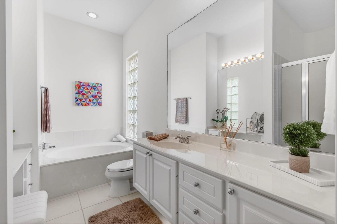 VILLAGEWALK OF WELLINGTON 1 - Residential