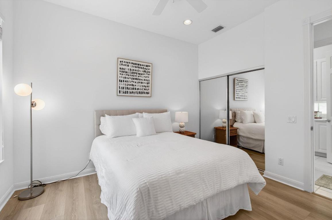 VILLAGEWALK OF WELLINGTON 1 - Residential