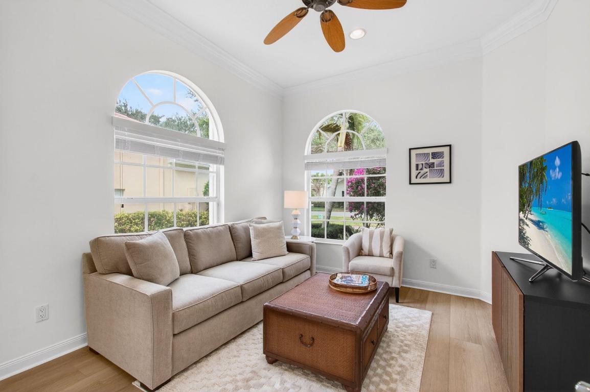 VILLAGEWALK OF WELLINGTON 1 - Residential