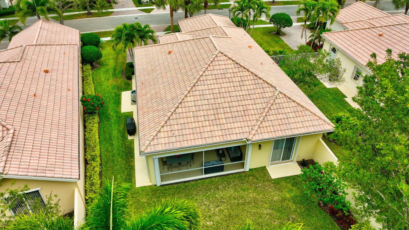 VILLAGEWALK OF WELLINGTON 1 - Residential