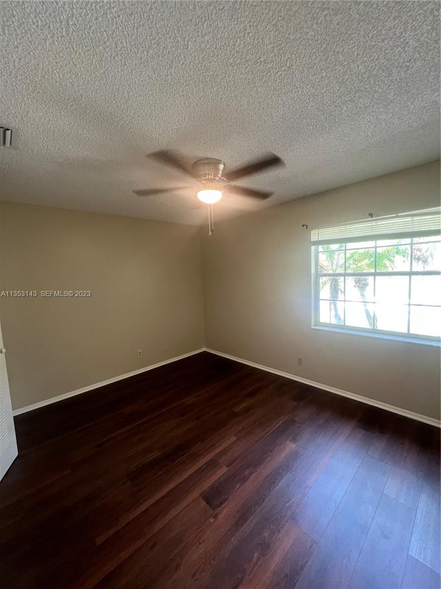 JOGGERS RUN - Residential Lease
