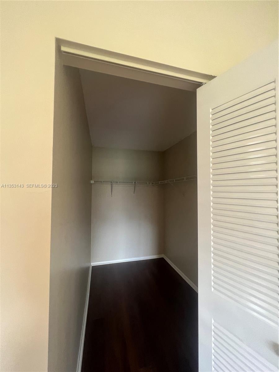 JOGGERS RUN - Residential Lease