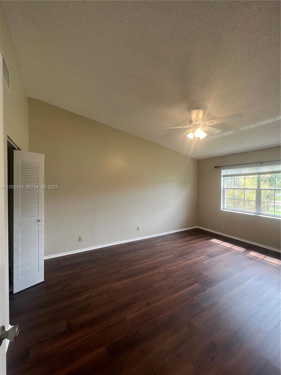 JOGGERS RUN - Residential Lease