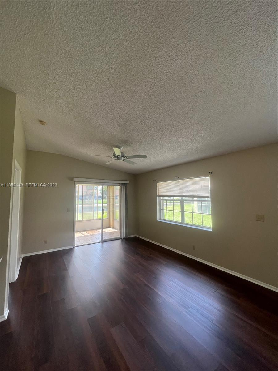JOGGERS RUN - Residential Lease