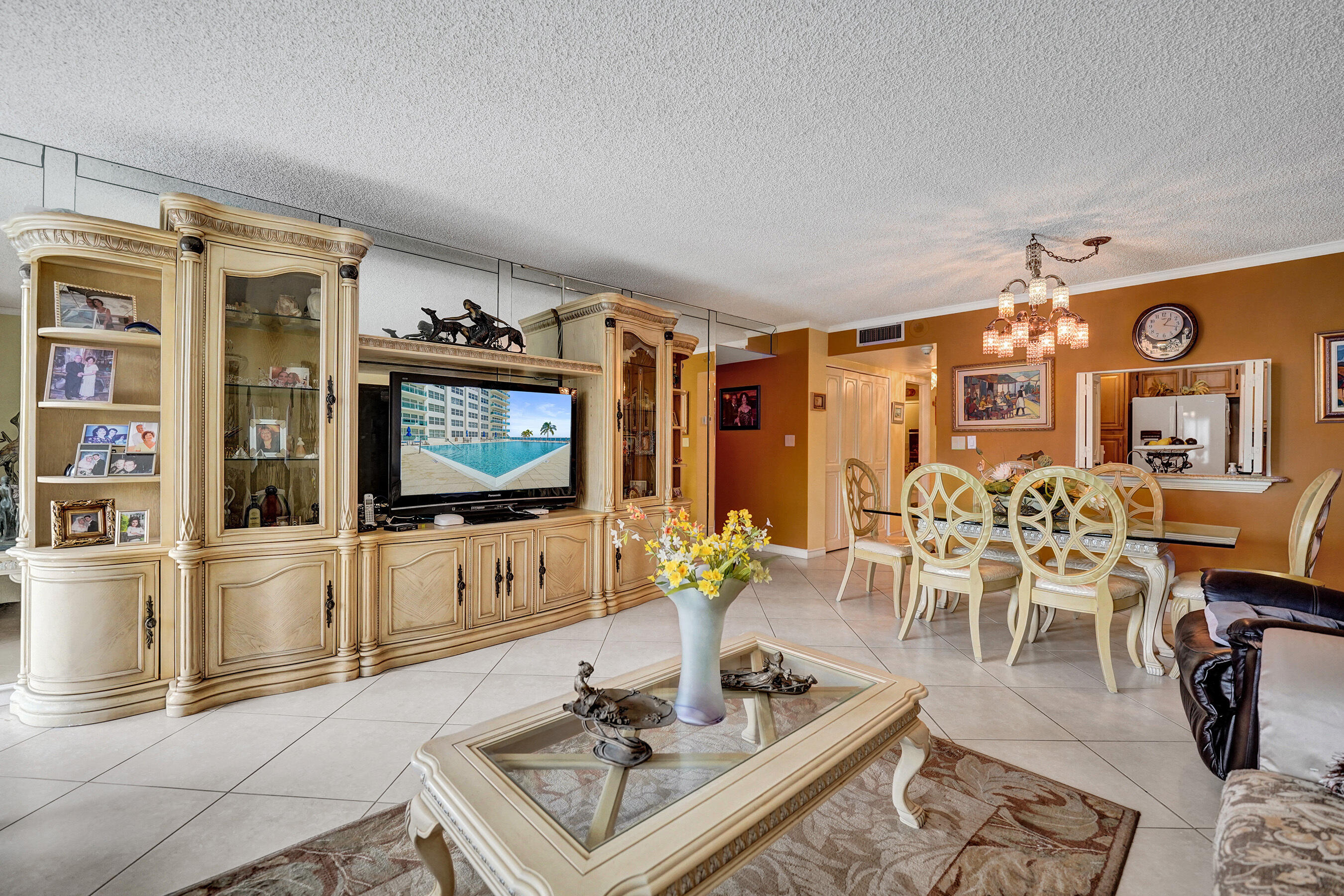 PLAYA DEL MAR CONDO - Residential