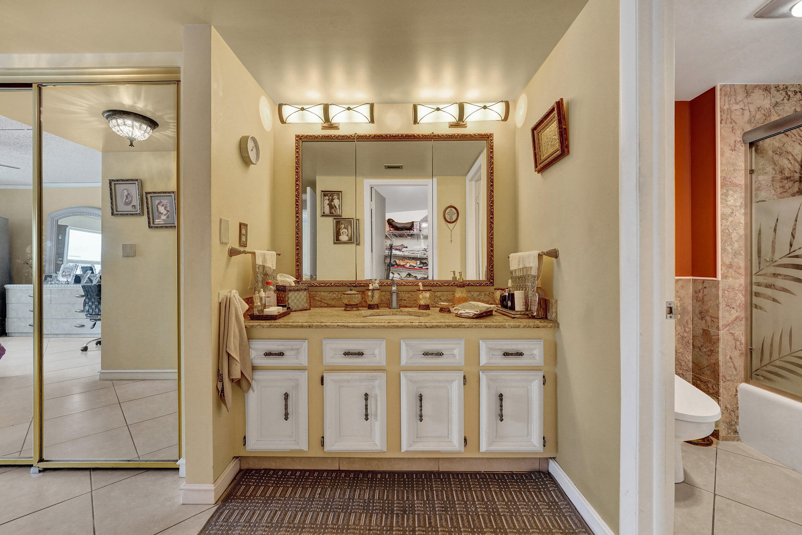 PLAYA DEL MAR CONDO - Residential