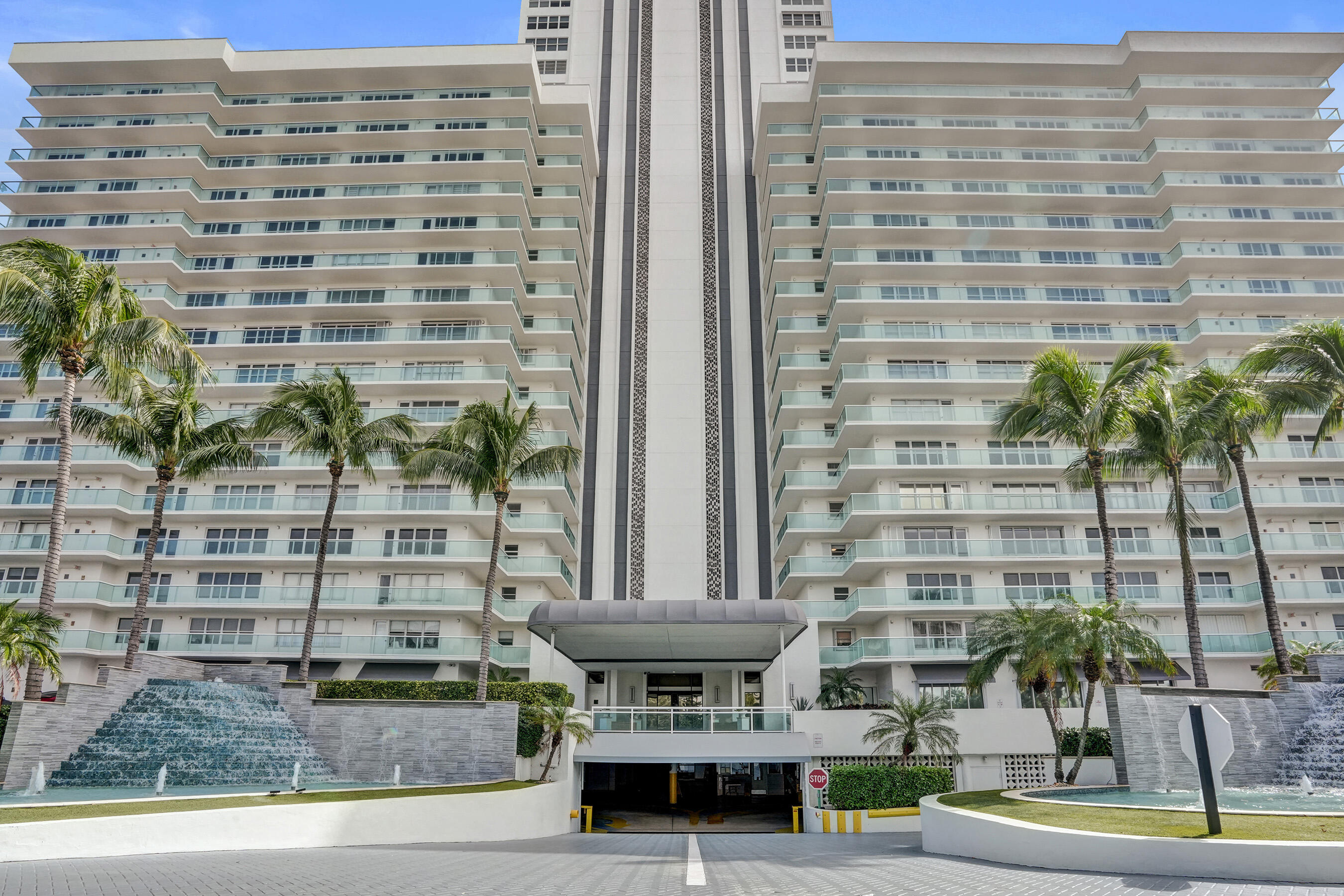 PLAYA DEL MAR CONDO - Residential