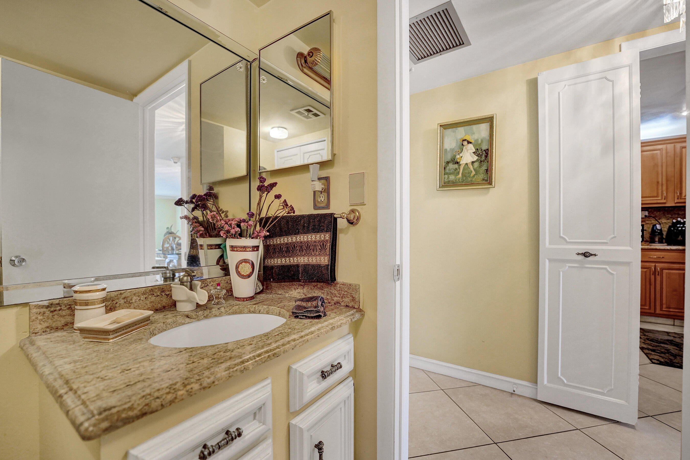 PLAYA DEL MAR CONDO - Residential