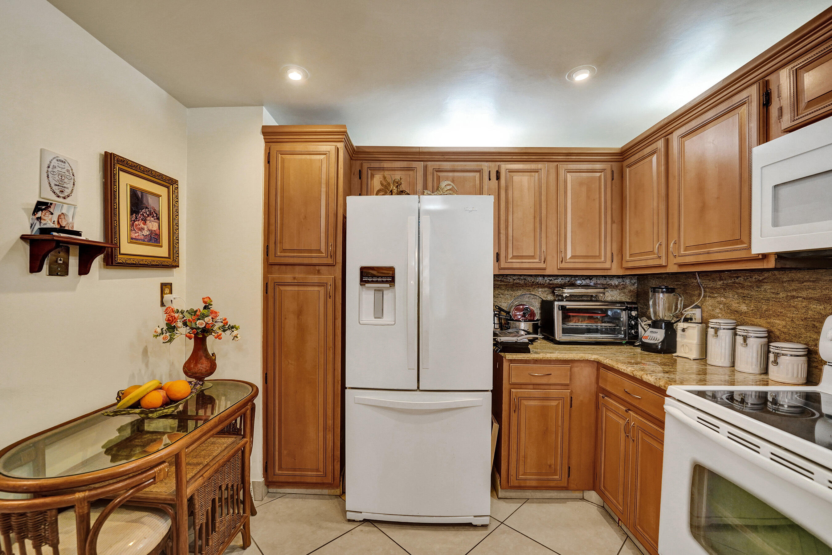 PLAYA DEL MAR CONDO - Residential