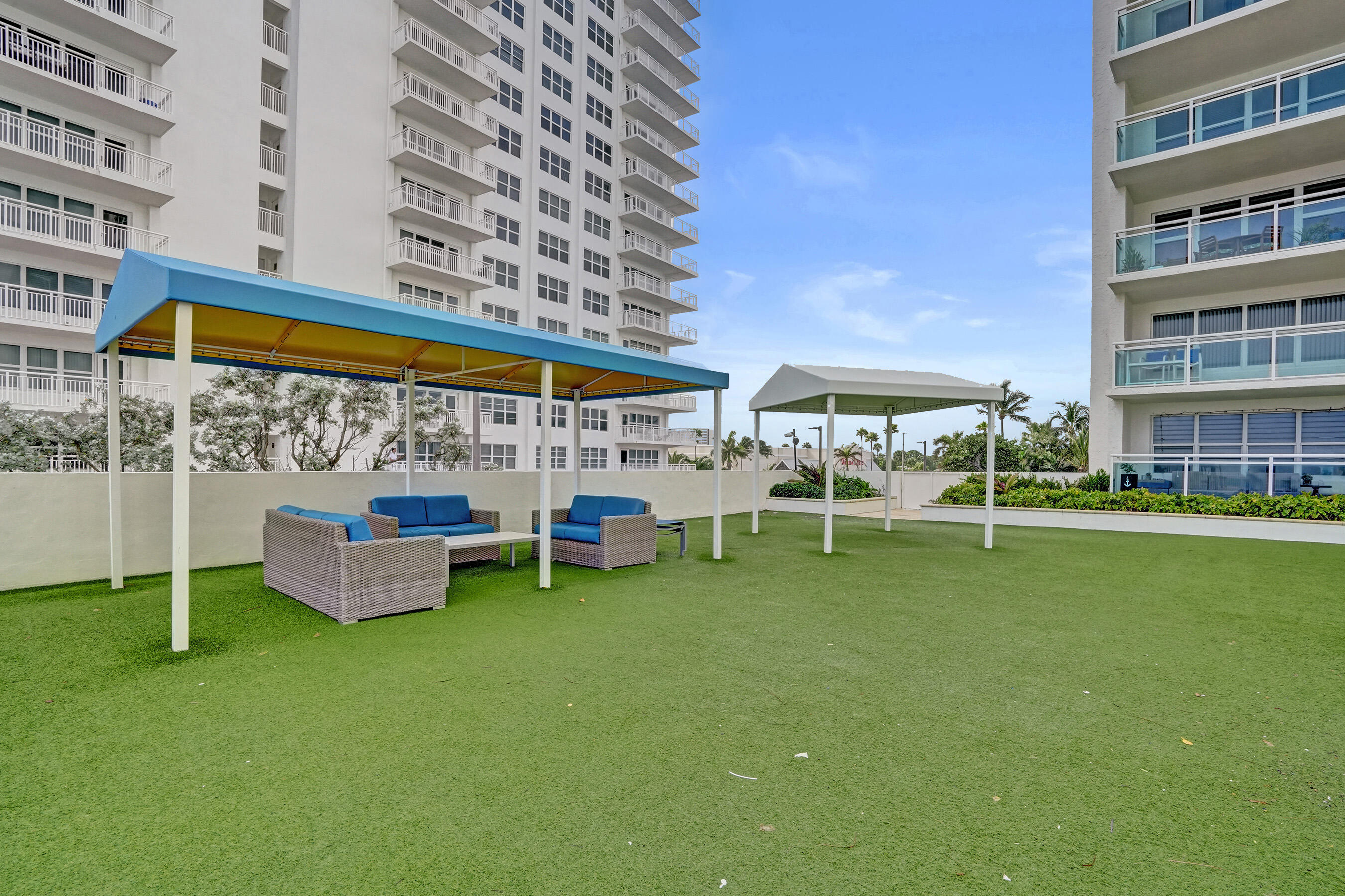 PLAYA DEL MAR CONDO - Residential