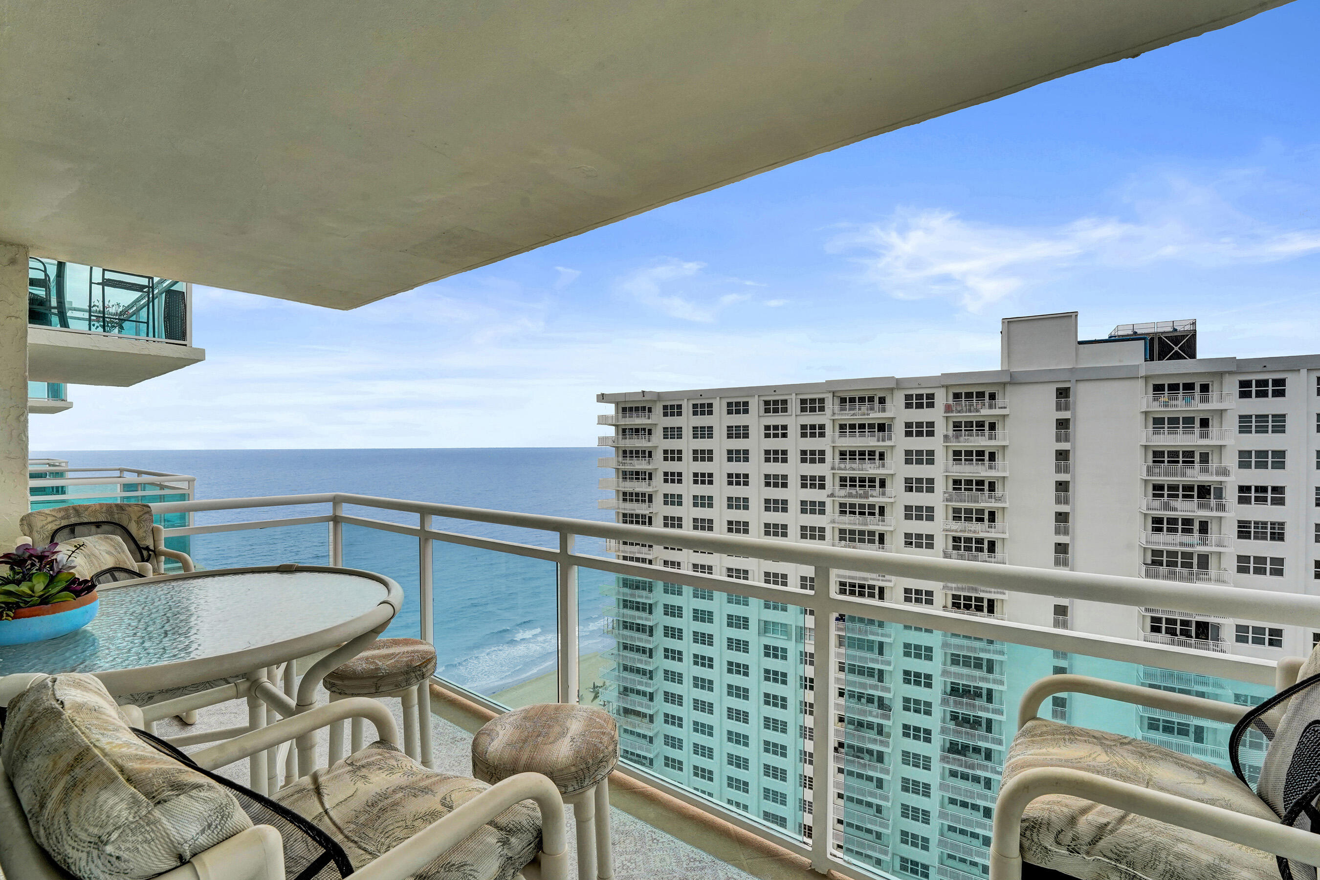 PLAYA DEL MAR CONDO - Residential