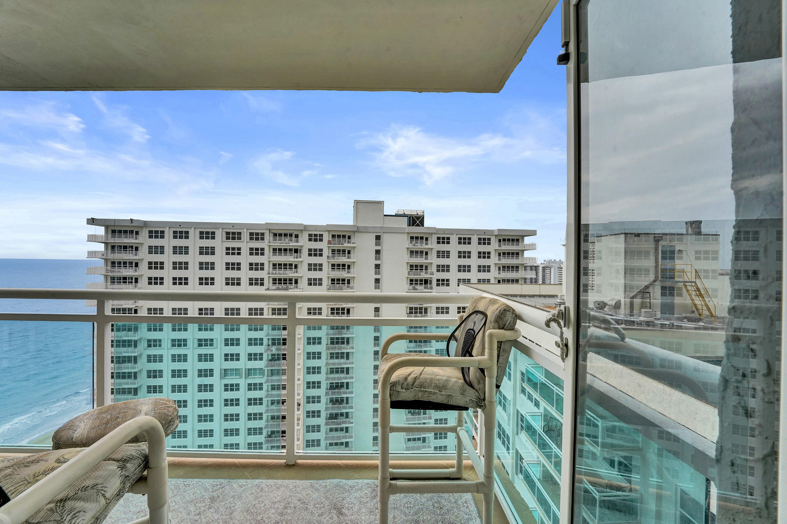 PLAYA DEL MAR CONDO - Residential