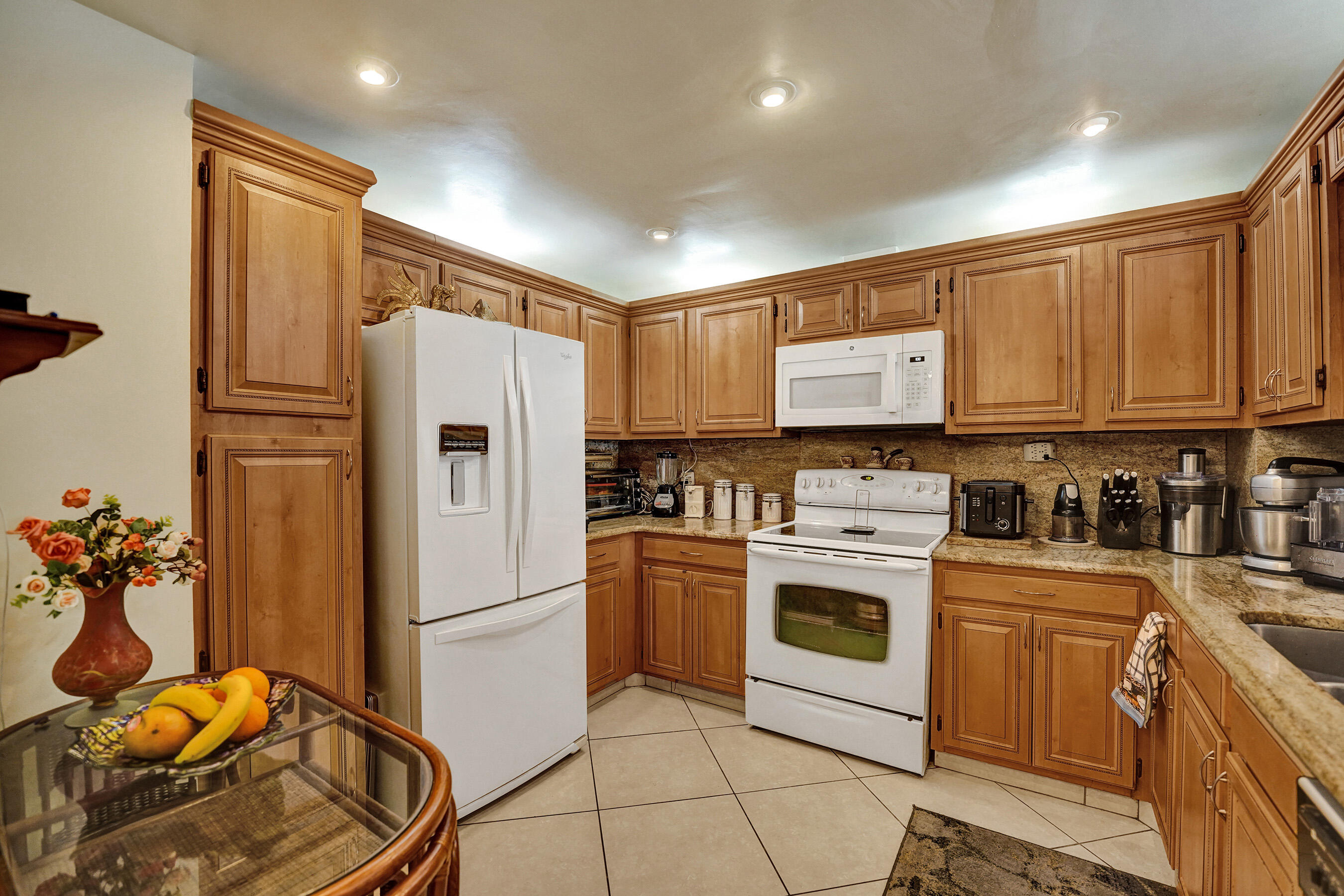 PLAYA DEL MAR CONDO - Residential