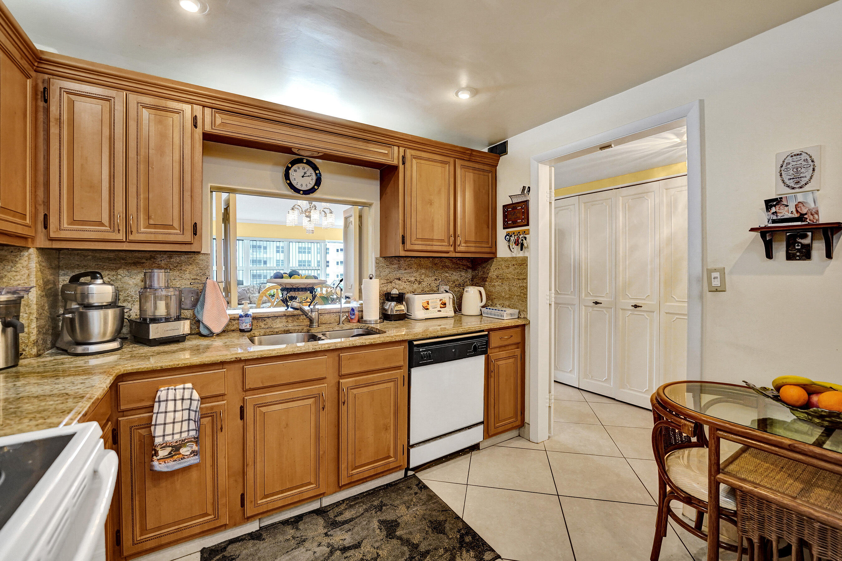 PLAYA DEL MAR CONDO - Residential