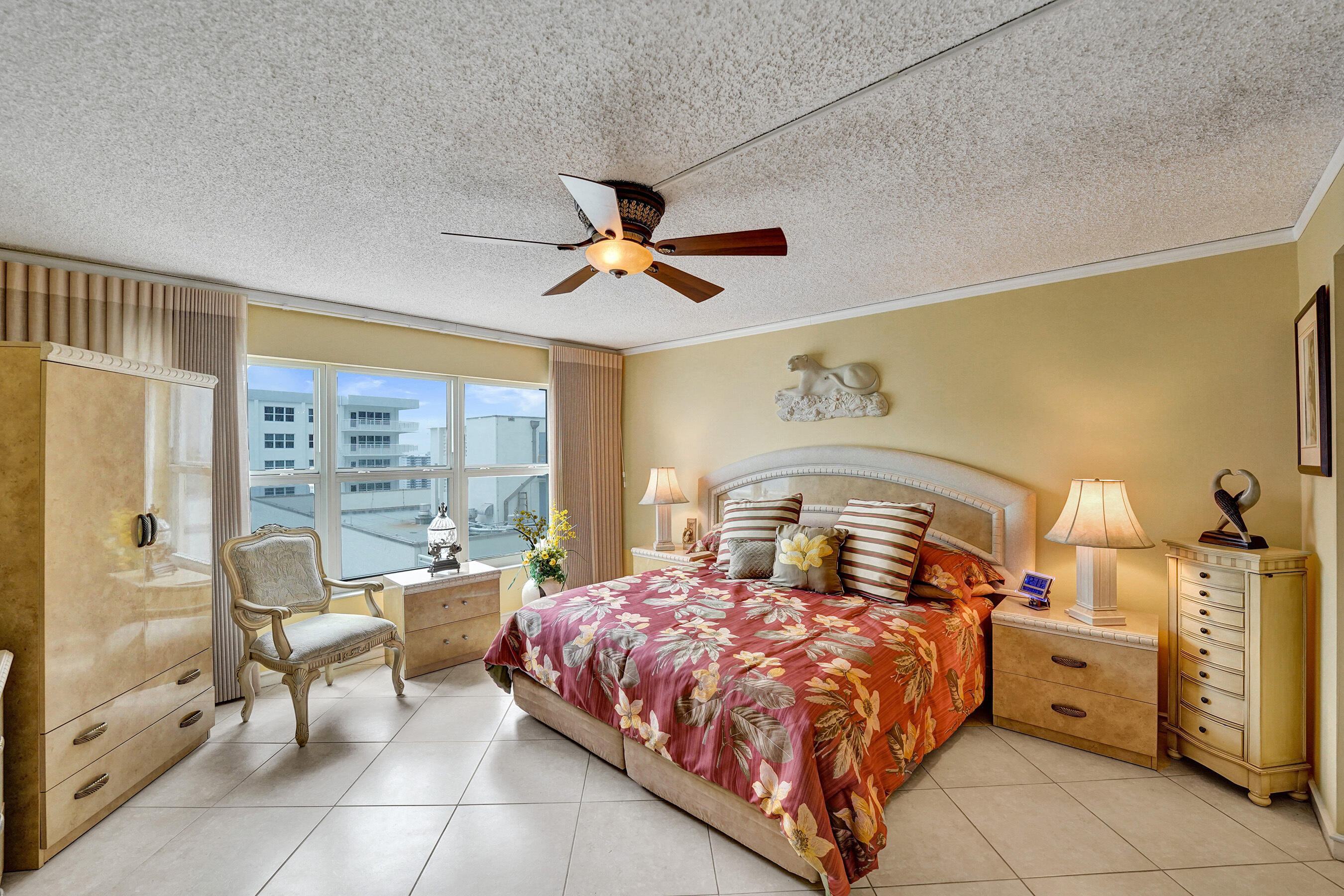 PLAYA DEL MAR CONDO - Residential