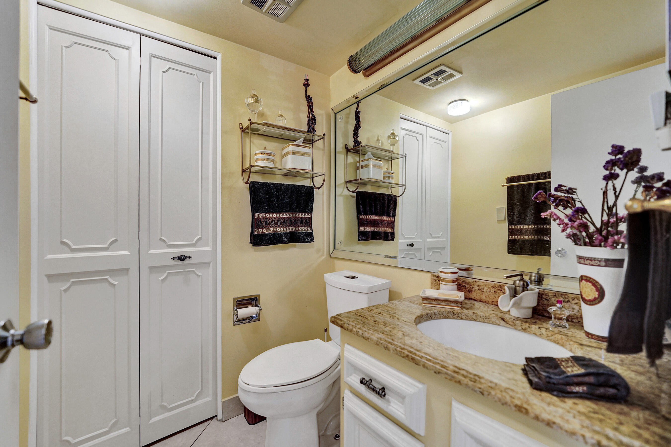 PLAYA DEL MAR CONDO - Residential