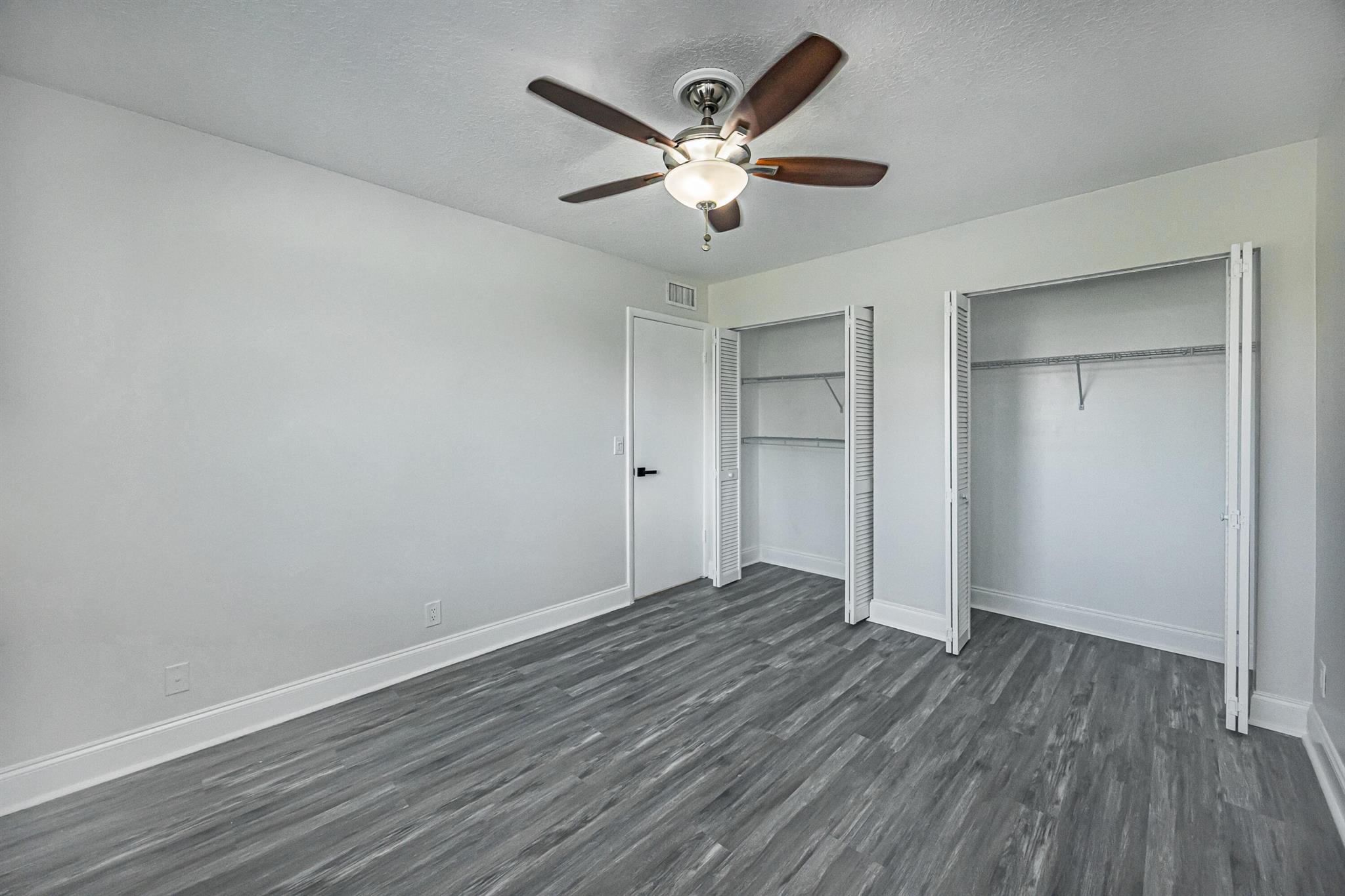 LAGO DEL REY CONDO - Residential