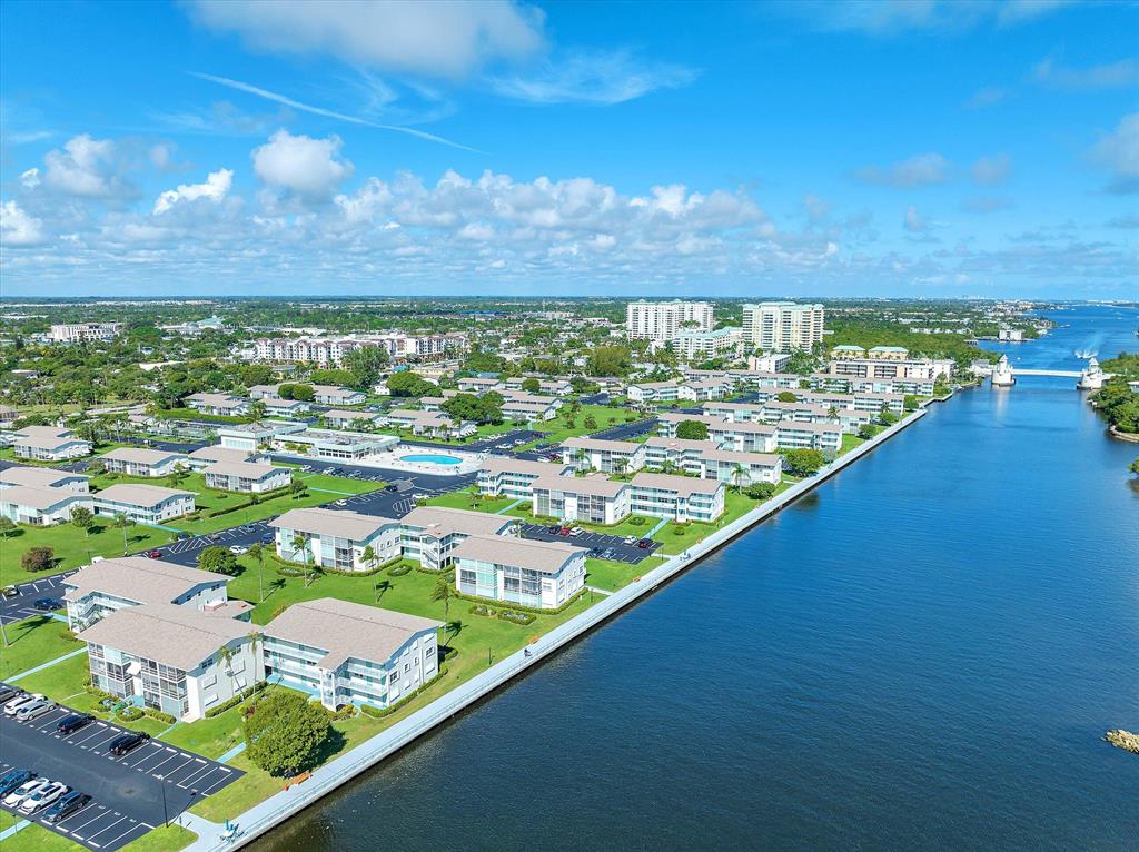 STERLING VILLAGE - Residential