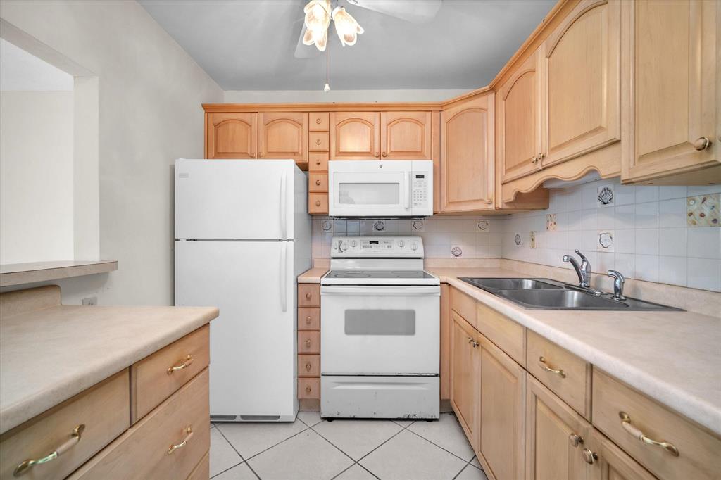 STERLING VILLAGE - Residential