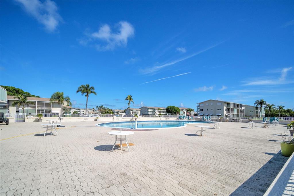 STERLING VILLAGE - Residential