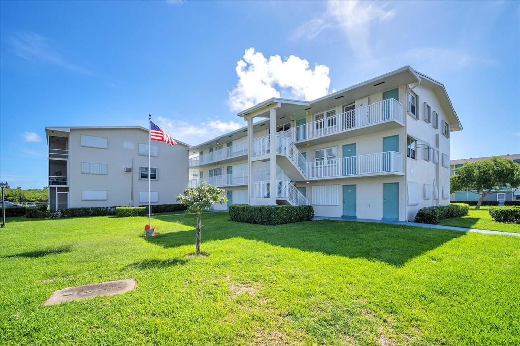 STERLING VILLAGE - Residential