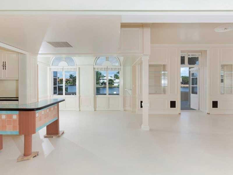 SEA RANCH LAKES - Residential