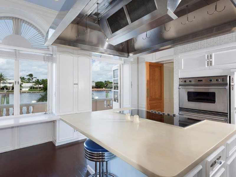 SEA RANCH LAKES - Residential