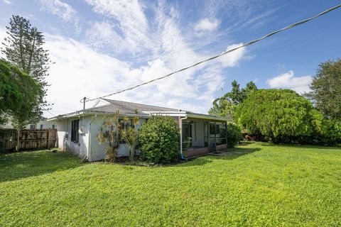 A home in Port St Lucie