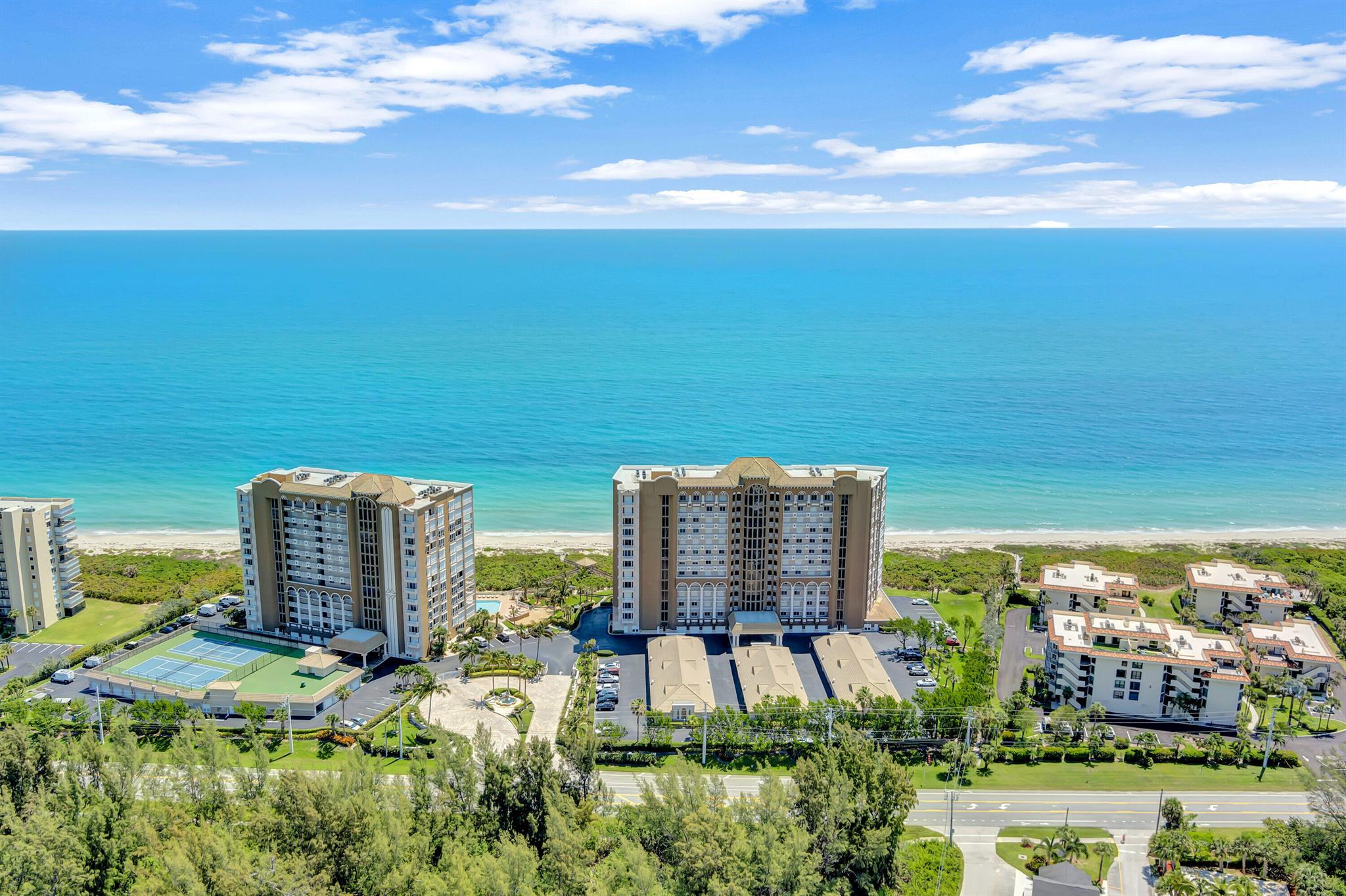 4180 N Highway A1a 903, Hutchinson Island, FL, 34949/$899,000 2 4180 N Highway A1a 903