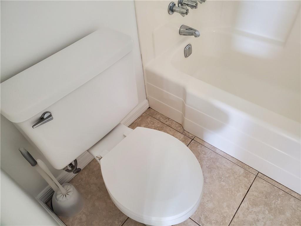 Deerfield Pines North Con - Residential Lease