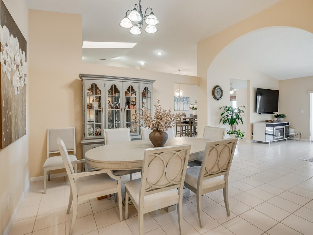 3933 Summer Chase Court