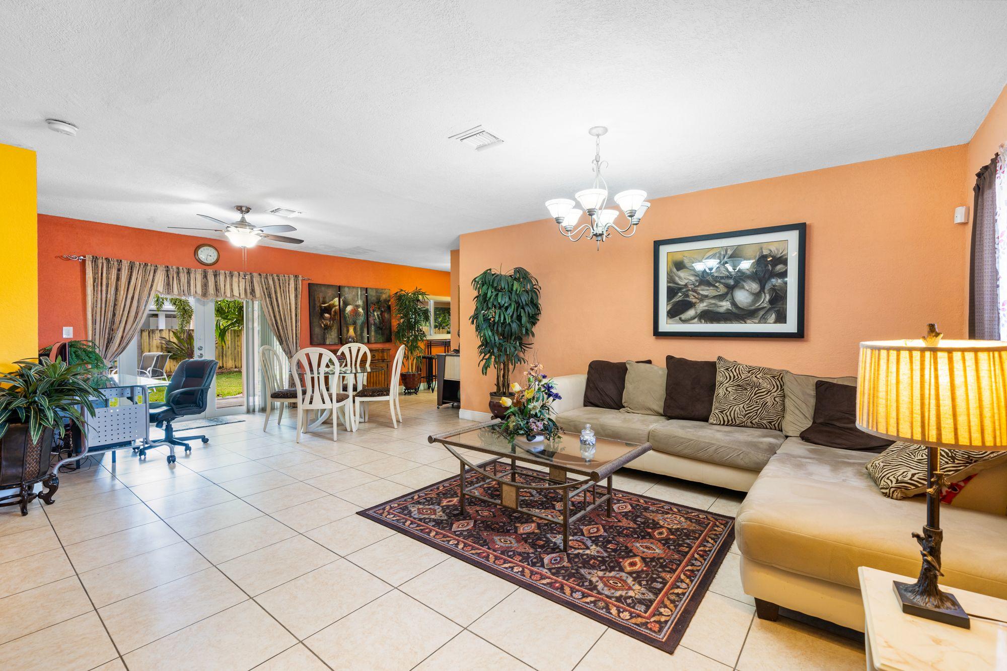 CAROL CITY - Residential