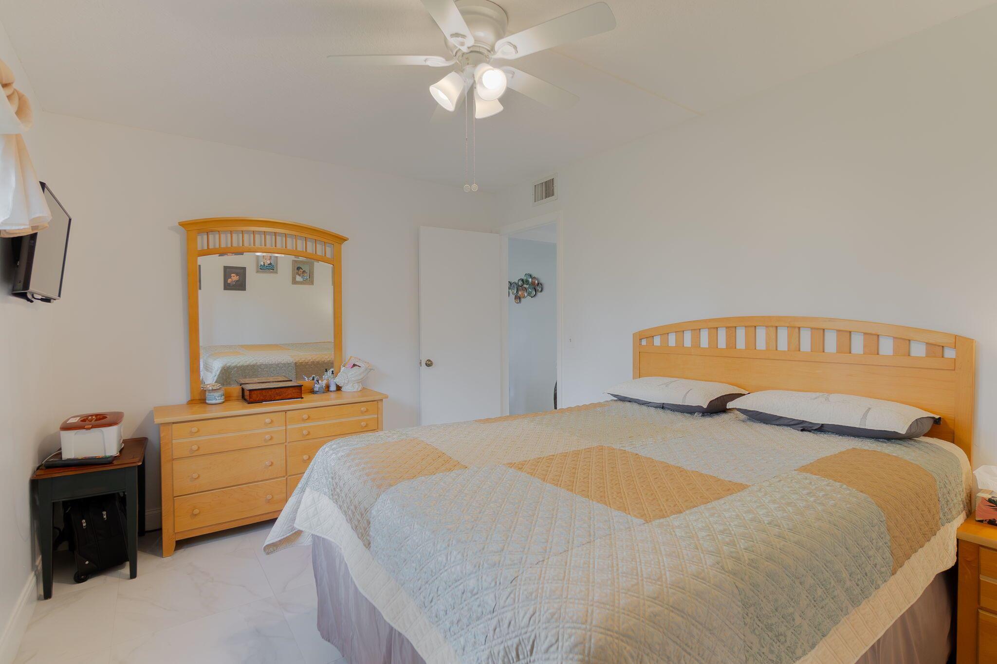 PINE RIDGE SOUTH III COND - Residential