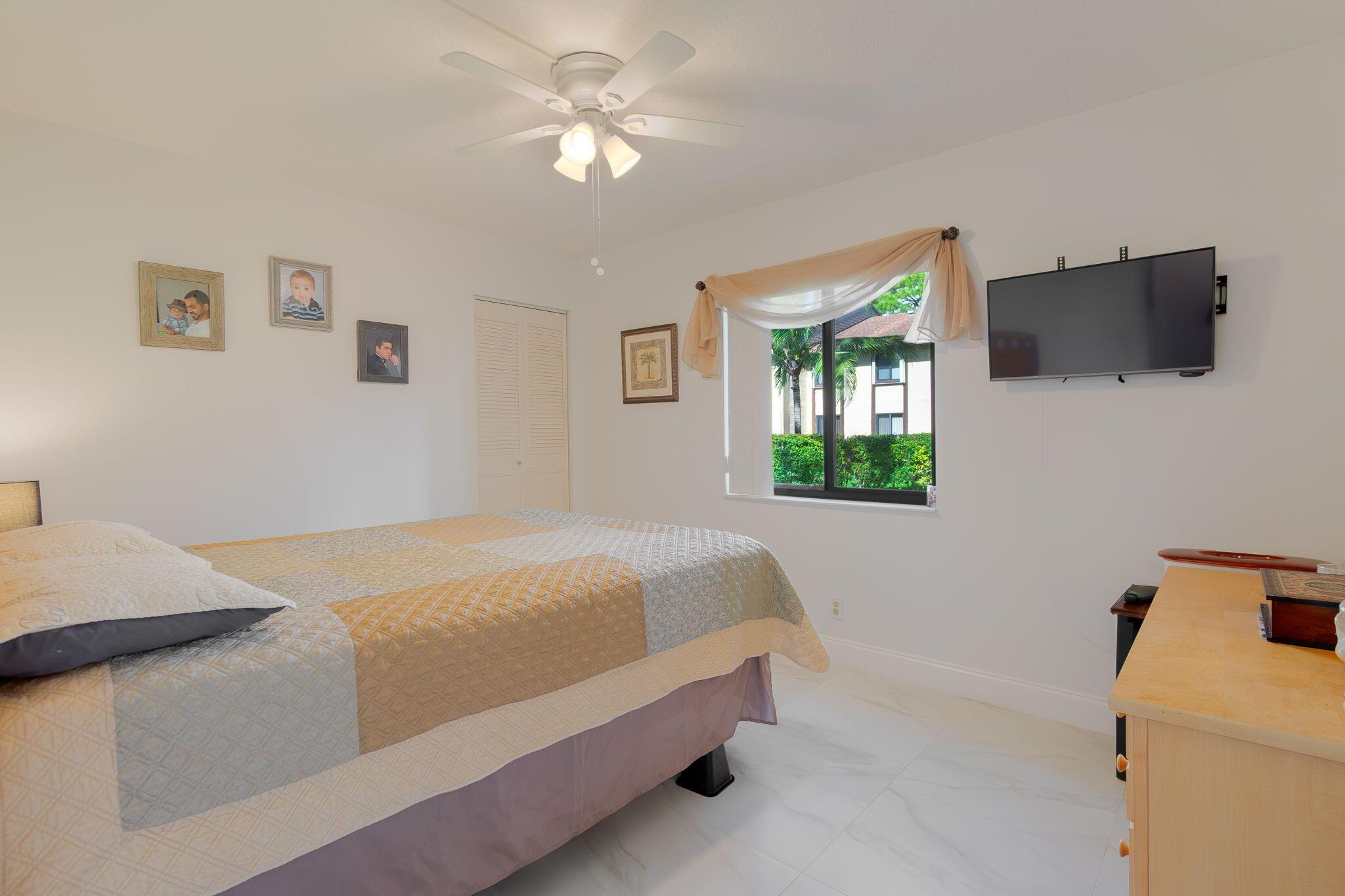 PINE RIDGE SOUTH III COND - Residential