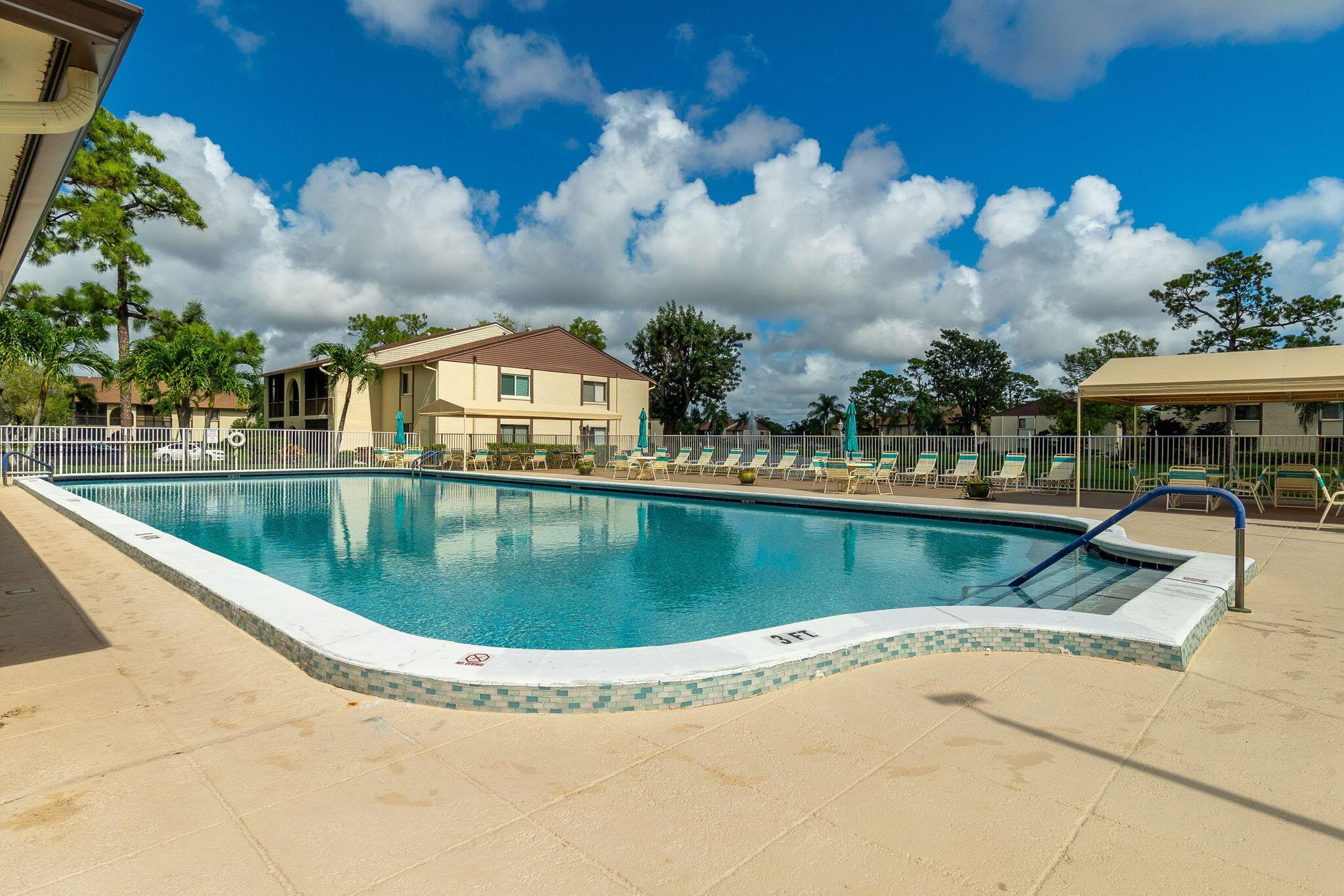 PINE RIDGE SOUTH III COND - Residential