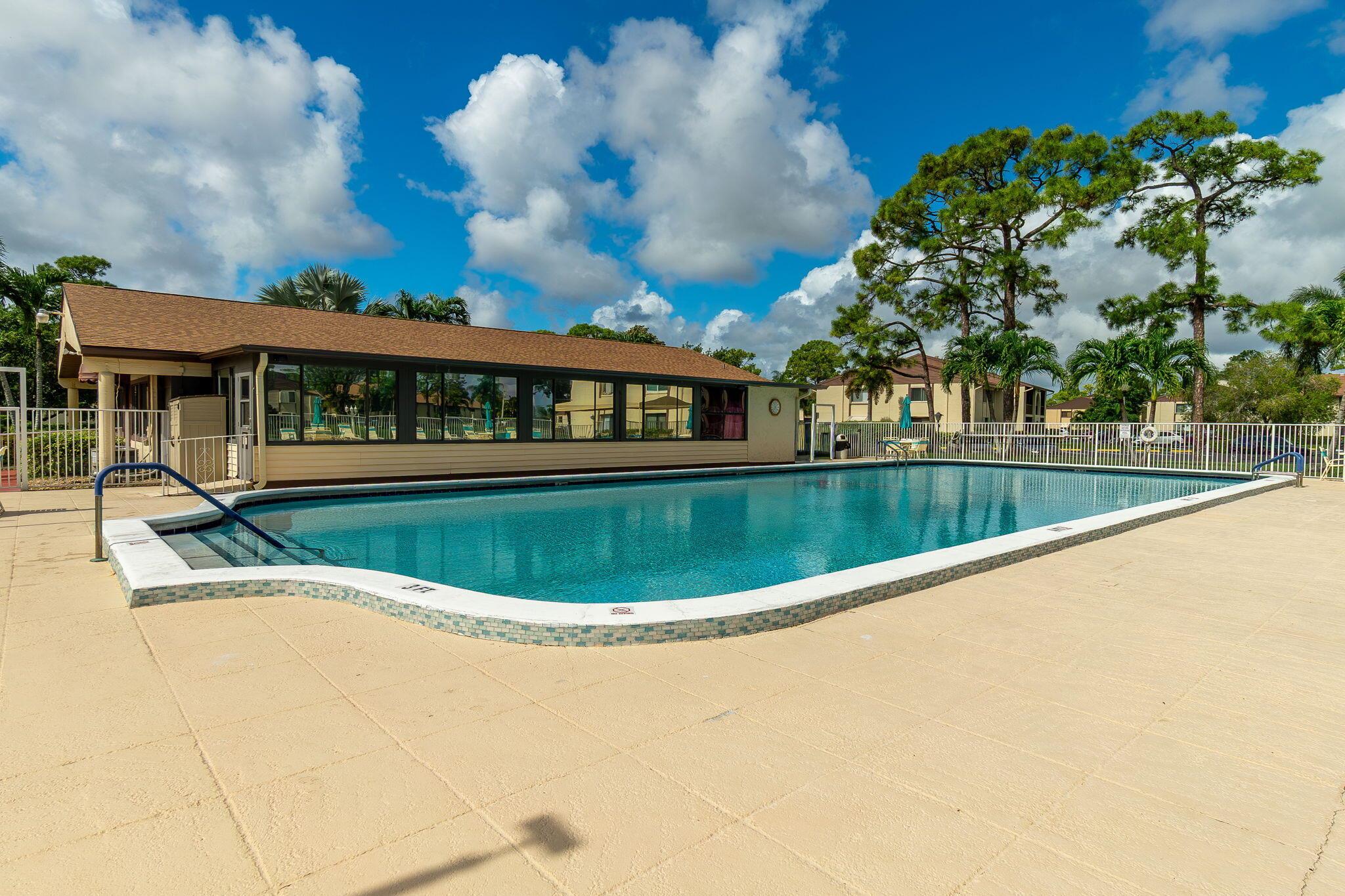 PINE RIDGE SOUTH III COND - Residential