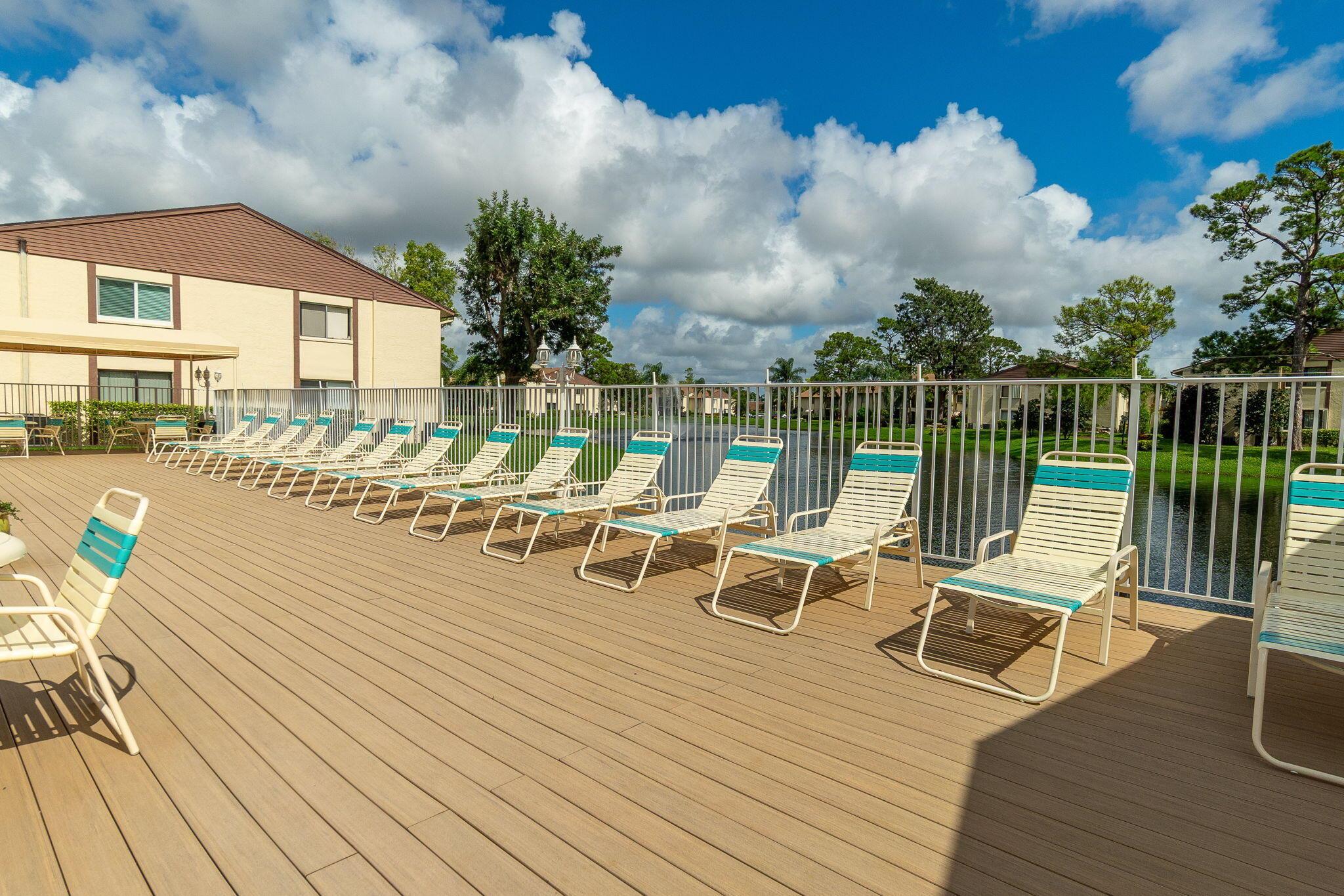 PINE RIDGE SOUTH III COND - Residential