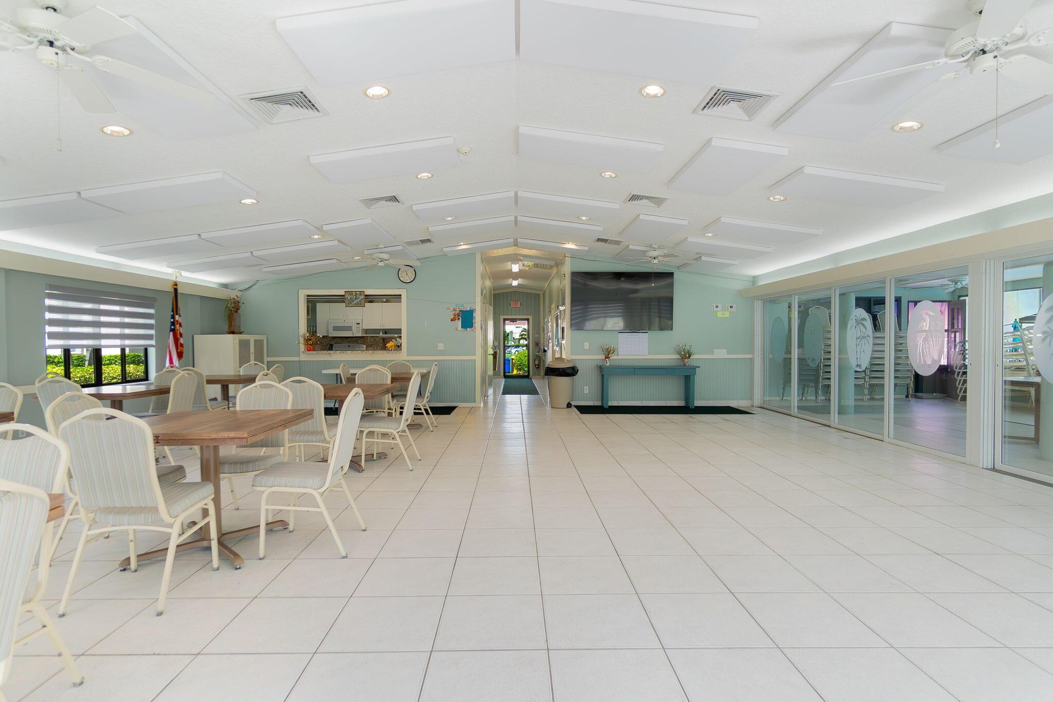 PINE RIDGE SOUTH III COND - Residential