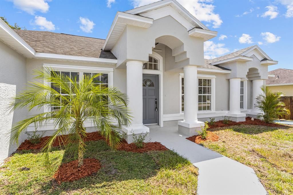 Photo of 2737 SW District Avenue, Port St Lucie, FL 34953 (MLS # R10890610)