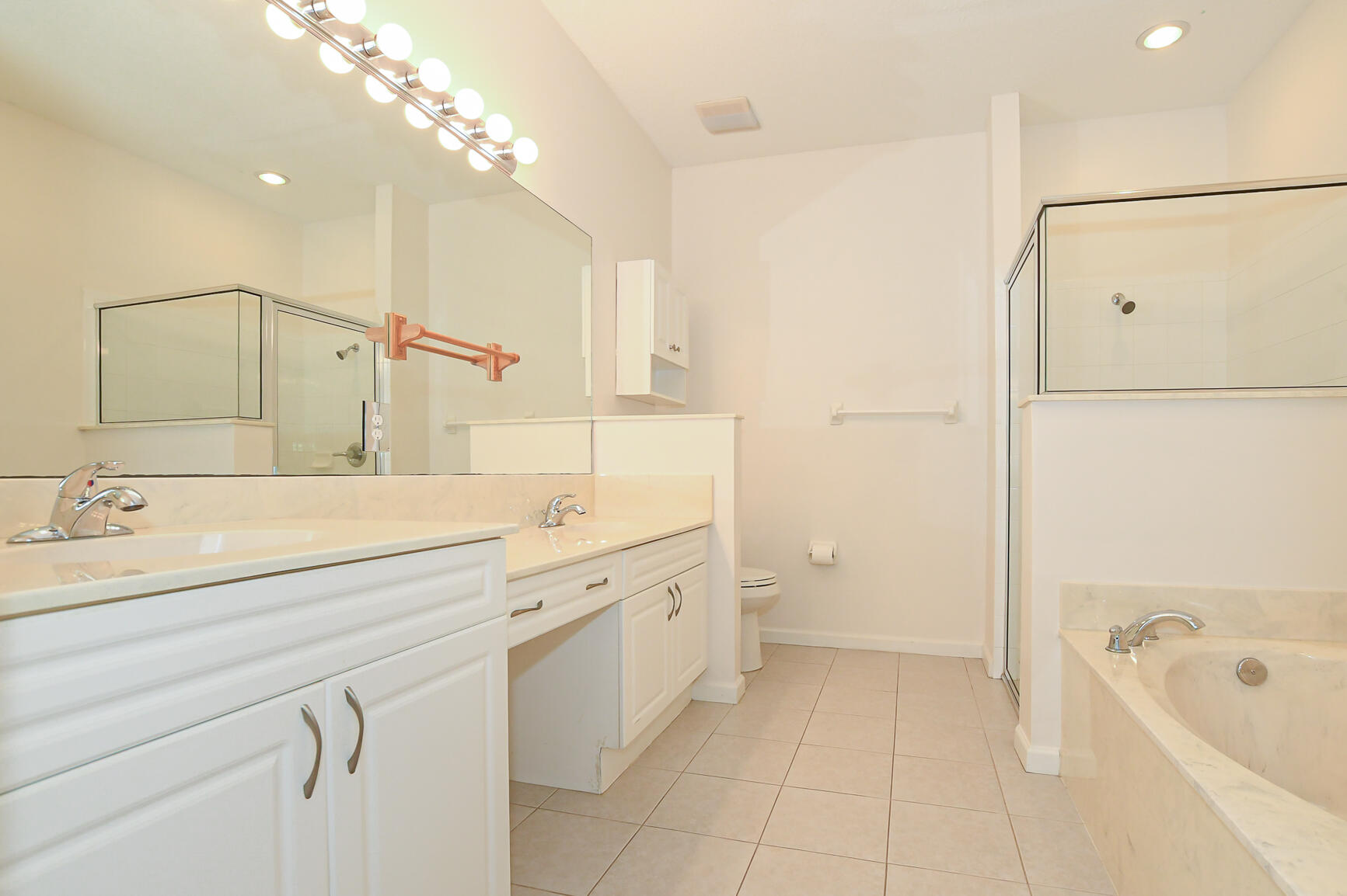 RIVER PLACE ON THE ST LUCIE NO 5 - Residential