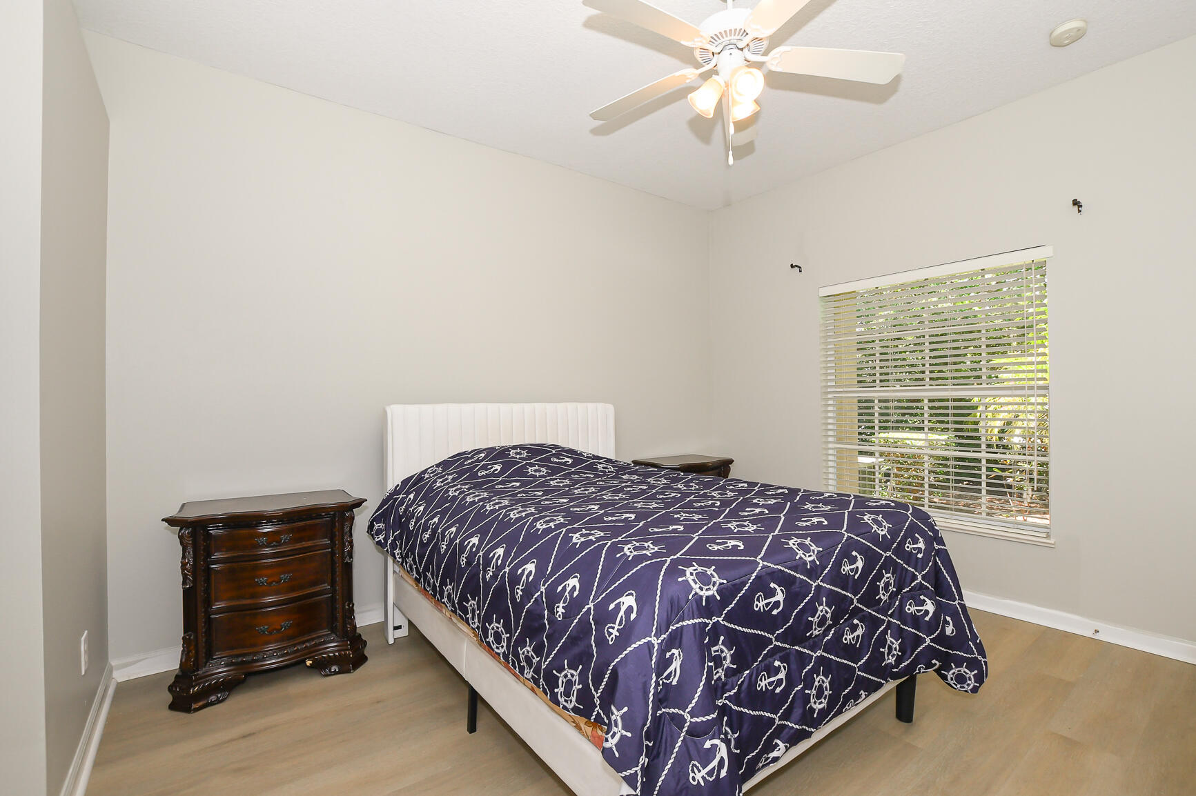 RIVER PLACE ON THE ST LUCIE NO 5 - Residential