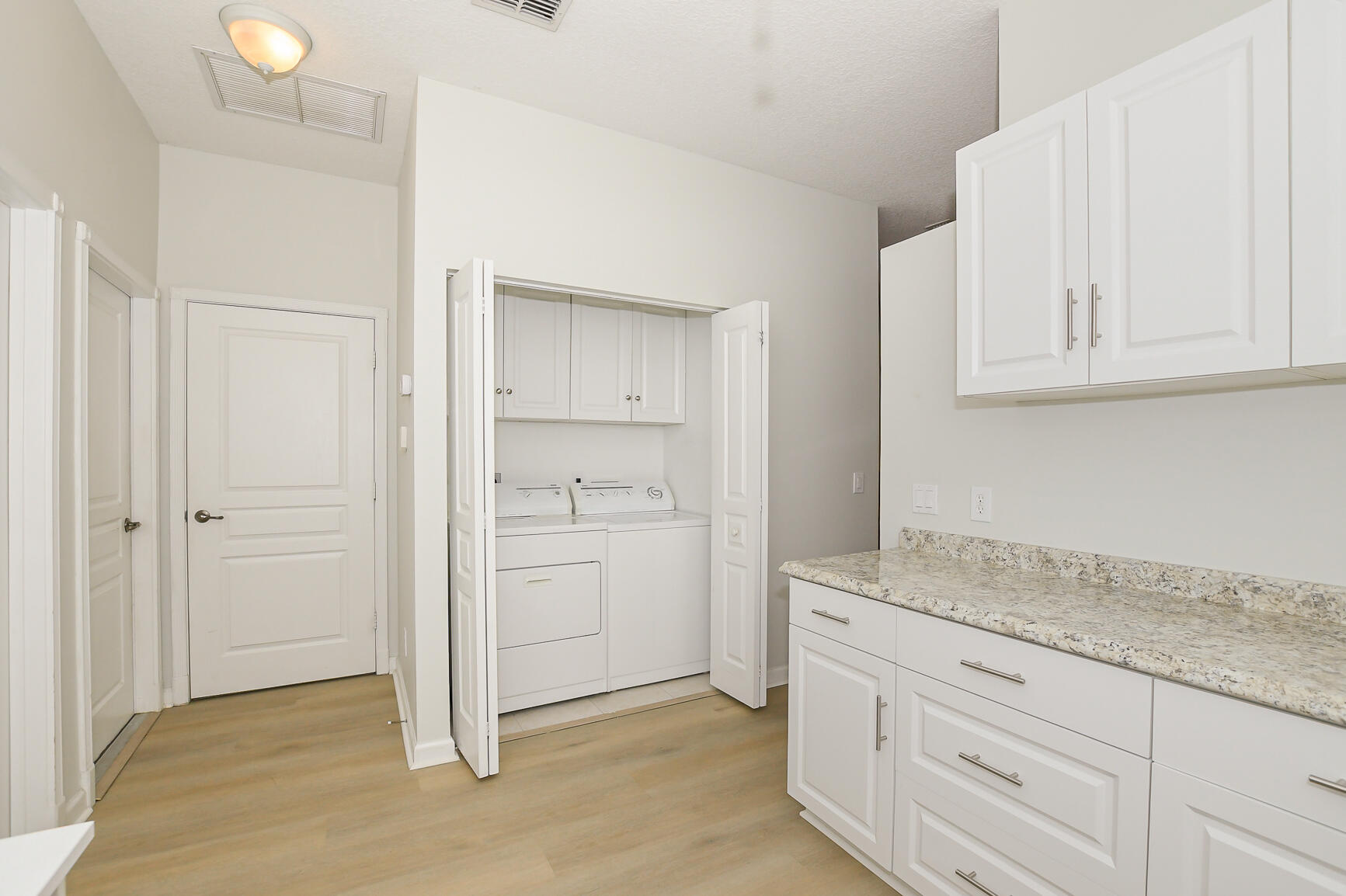 RIVER PLACE ON THE ST LUCIE NO 5 - Residential