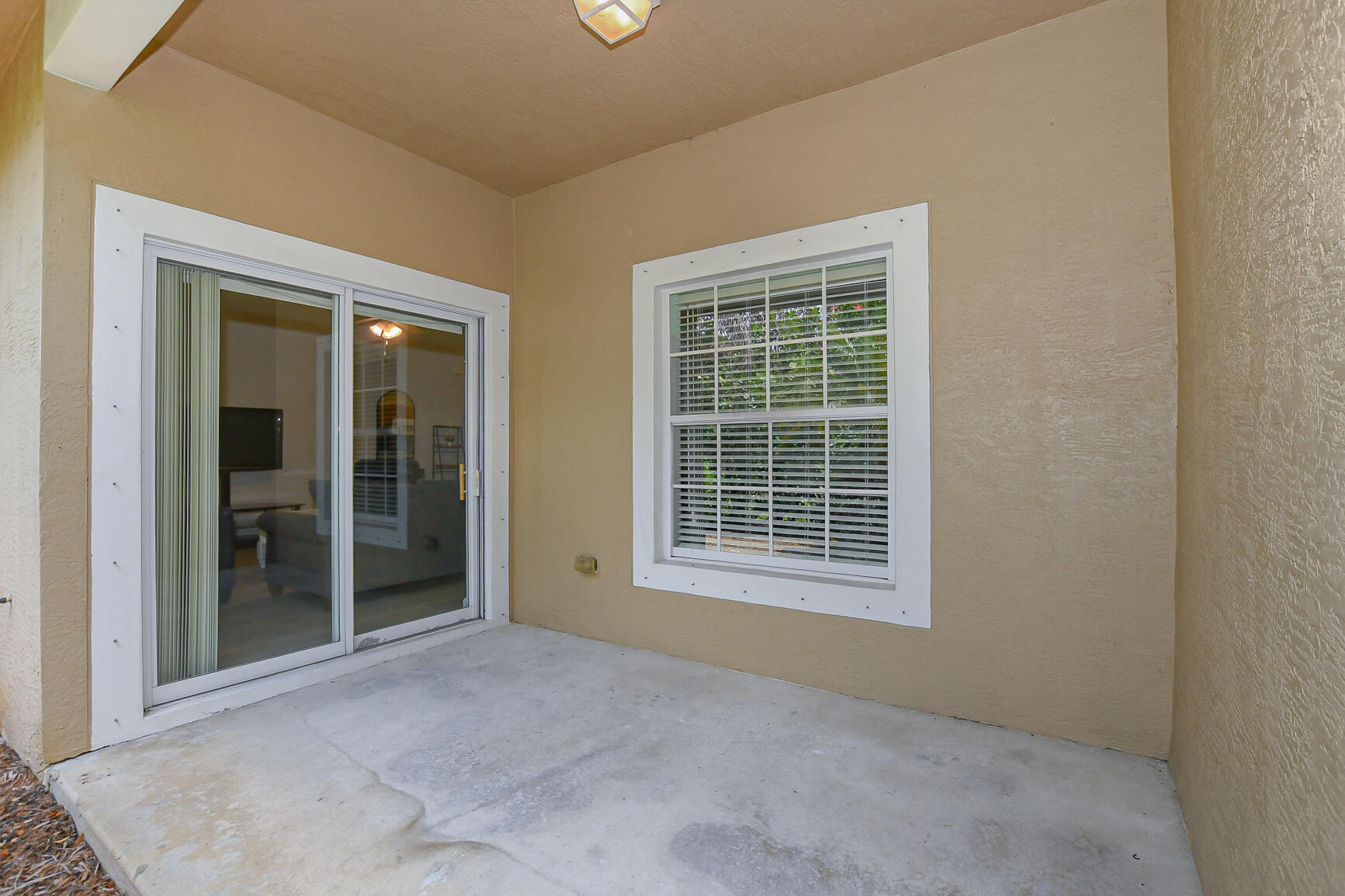 RIVER PLACE ON THE ST LUCIE NO 5 - Residential