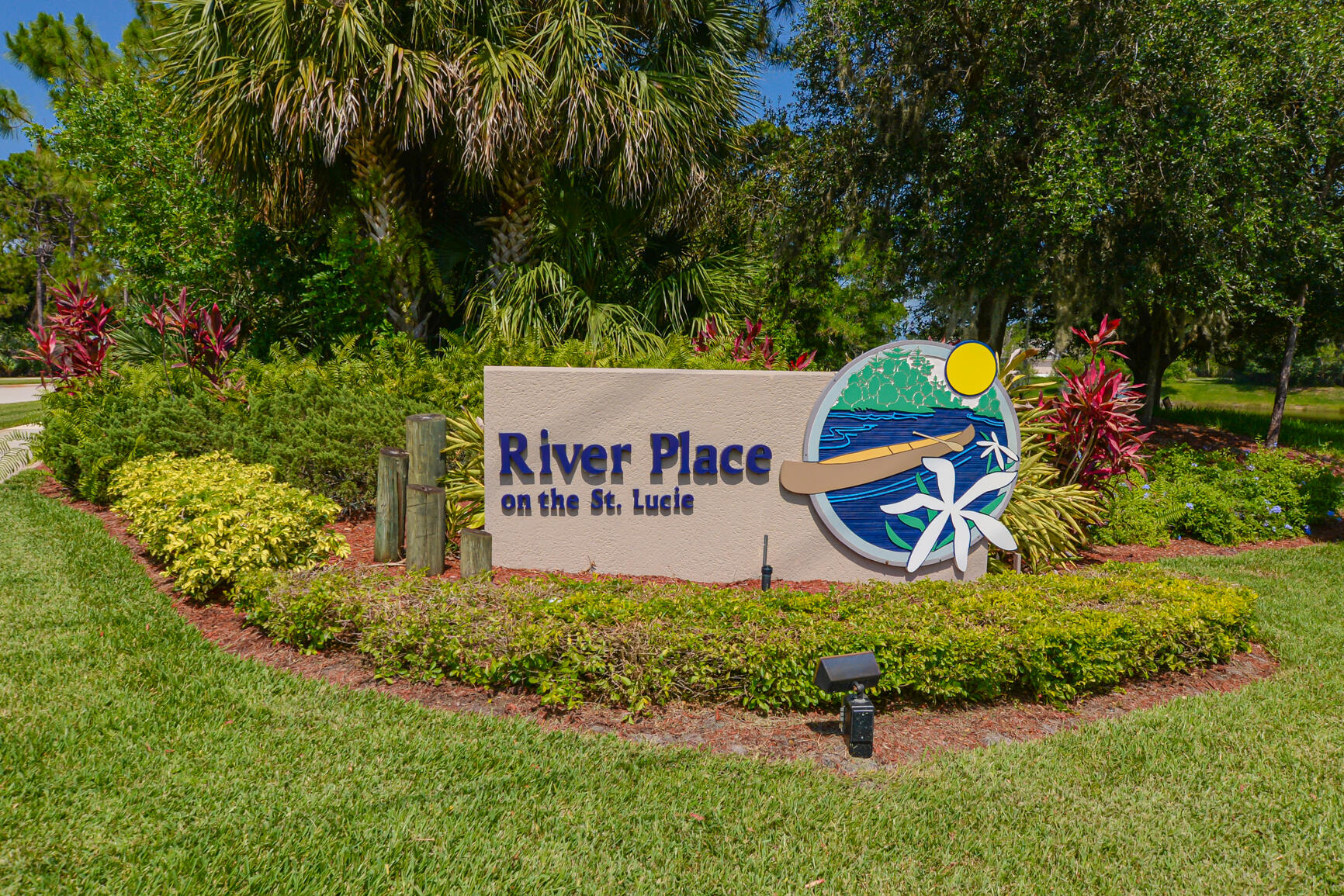 RIVER PLACE ON THE ST LUCIE NO 5 - Residential